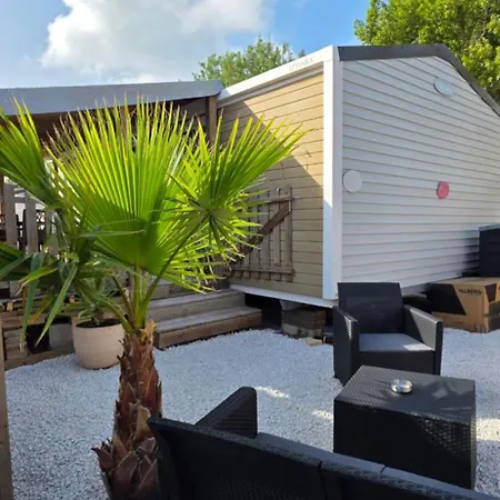 Les Dunes Agde 50 M 캠프장